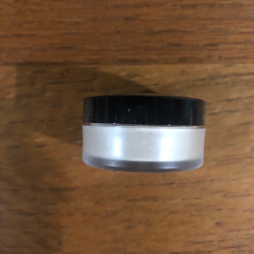 New Laura Mercier Translucent Powder Travel